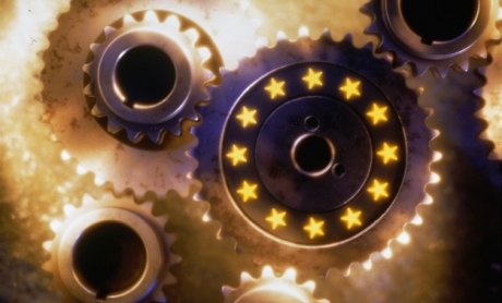 Μείωση χρηματοδότησης προς τις ελληνικές τράπεζες