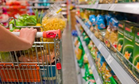 Το 11% της δαπάνης τους εξοικονομούν οι καταναλωτές από τις προσφορές στα σουπερμάρκετ!