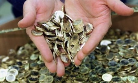 Μειώθηκε κατά 30% το έλλειμμα το εννεάμηνο