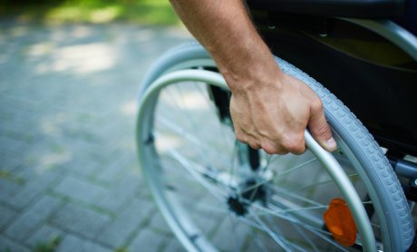 ΟΑΕΕ: Παράταση για ένα εξάμηνο σε συντάξεις αναπηρίας