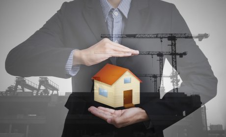 Ποιες εταιρίες πρωταγωνιστούν στην παγκόσμια αγορά ασφάλισης ακίνητης περιουσίας και κατασκευών;