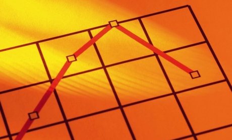 Επιμένουν τα spreads, υποχωρεί το ΧΑ