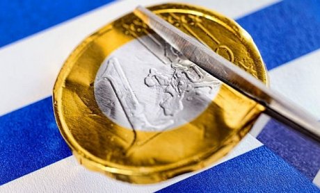 ΔΝΤ: Mη βιώσιμο το χρέος της Ελλάδας