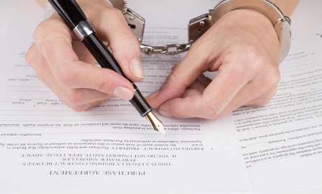 Πιάστηκε κύκλωμα για εικονικές ασφαλίσεις εργαζομένων!