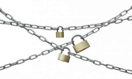 ΓΣΕΒΕΕ: Κίνδυνος για 40.000 λουκέτα  και 90.000 ανέργους