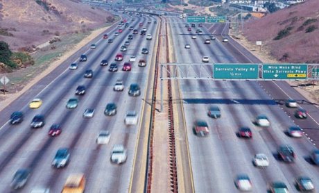 Μειώθηκαν οι τιμές αγοράς αυτοκινήτου – αυξήθηκαν οι τιμές για επισκευές και συντήρηση