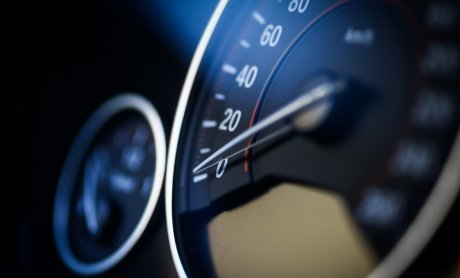 Οι δυο ταχύτητες στην παραγωγή ασφαλίστρων