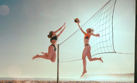 Ο φυσικοθεραπευτής Γιώργος Γουδέβενος συμβουλεύει πως να αποφύγετε τους τραυματισμούς στο beach volley!