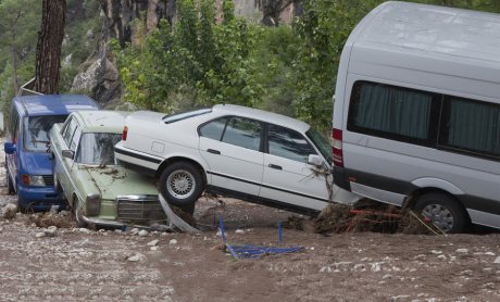 Τι γίνεται με την αποζημίωση εάν συγκρουστούν πολλά οχήματα στη σειρά;