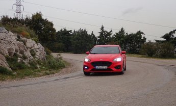 Ford Focus 1,0 EcoBoost: Χαίρεσαι να το οδηγείς!