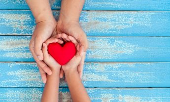 Εταιρεία Παιδιατρικής Καρδιολογίας: Τι πρέπει να γνωρίζουν οι ασθενείς με συγγενή καρδιοπάθεια για τον κορωνοϊό