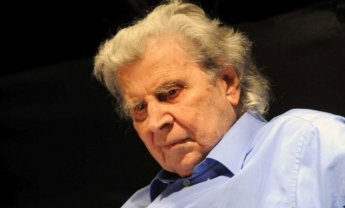 Πέθανε σε ηλικία 96 ετών ο μεγάλος μουσικοσυνθέτης Μίκης Θεοδωράκης