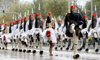 Υπ. Υγείας: Μέτρα προστασίας στις παρελάσεις για τον εορτασμό της 28ης Οκτωβρίου