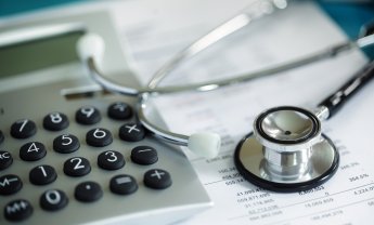 Προσχέδιο του Κρατικού Προϋπολογισμού: Ελλειμματικά νοσοκομεία και Πρωτοβάθμια, βελτιωμένοι οι οργανισμοί ασφάλισης
