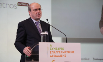 Κ. Χατζηδάκης: Αλλάζει η ζωή των ασφαλισμένων με την ψηφιοποίηση του ΕΦΚΑ!