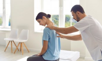 Γιώργος Τροβάς: Τι να προσέχετε για να αντιμετωπίσετε την οστεοπόρωση!