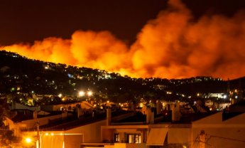 Κώστας Παπαϊωάννου: Copernicus, τα μάτια της Ευρώπης στη Γη και οι ασφαλιστές! Η Ελλάδα στις φλόγες!