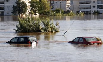 Μεγάλη προσοχή και από τις ασφαλιστικές για τα πλημμυρισμένα αυτοκίνητα!