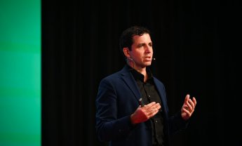 Μανώλης Κέλλης (MIT): Η έρευνα στην υγεία αλλάζει χάρη στην τεχνητή νοημοσύνη!