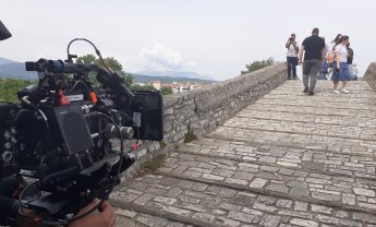 Η Άρτα γίνεται η σκηνή μιας συγκινητικής τηλεοπτικής σειράς με τίτλο: «Να με λες μαμά»!