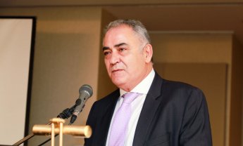 Γ. Χατζηθεοδοσίου: «Φρένο» στις αυξήσεις των ασφαλίστρων υγείας