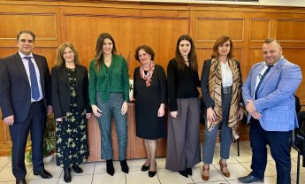 Υδρόγειος Ασφαλιστική: Συνάντηση με την Υπουργό Κοινωνικής Συνοχής και Οικογένειας για την έρευνα "Οικογένεια και Σύγχρονη Ελληνική Κοινωνία"