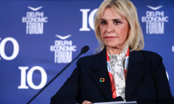 Ιουλία Τσέτη: Καμία ανησυχία για έλλειψη φαρμάκων - Η πίεση στις ΗΠΑ