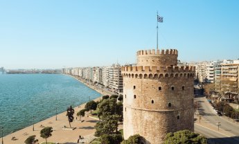 Θεσσαλονίκη: Άγνωστοι βανδάλισαν τον Λευκό Πύργο