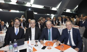 Syndea: Synθεση επιτυχίας και υπεροχής στη Βιέννη