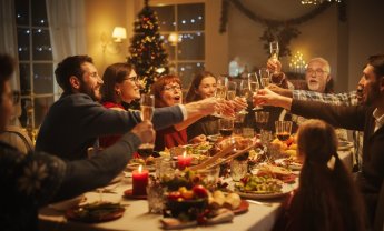 Ινστιτούτο ΕΣΕΕ (ΙΝΕΜΥ): Εκτίμηση κόστους χριστουγεννιάτικου τραπεζιού 2025