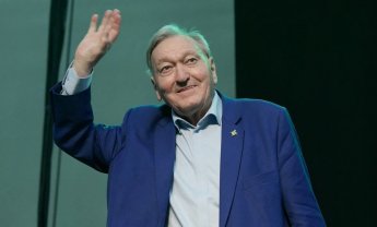 Οι εξωγήινοι έχασαν τον συγγραφέα τους