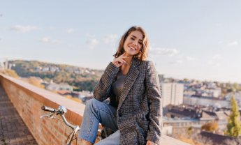 Πλαγίως: Καλή χρονιά και...