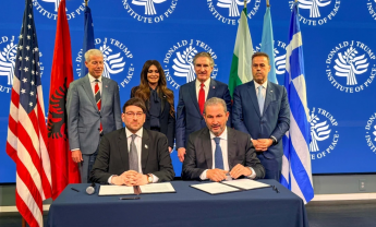 Τα deals στην Ουάσιγκτον, το «έκτακτο» ραντεβού, το «καμπανάκι» και η «κατσαρίδα» η «ώρα» των τραπεζών