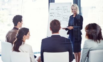 ΔΥΠΑ: 158 εργαστήρια ομαδικής συμβουλευτικής τον Μάρτιο για ενίσχυση δεξιοτήτων και άμεση διασύνδεση με την αγορά εργασίας