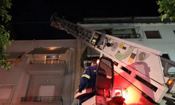 Φωτιά μετά από έκρηξη φιάλης υγραερίου σε διαμέρισμα στου Γκύζη