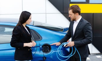 Αυτοκίνητο: Ισχυρή άνοδος και το 2026 στα ηλεκτρικά - Από τις μεγαλύτερες προκλήσεις για την ασφαλιστική αγορά