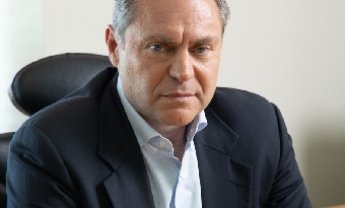 Βάζουν «φωτιά» στο πετρέλαιο, το «καμπανάκι» Πάουελ, ψάχνουν ευρωπαϊκό «κλειδί» για μείωση του ΕΦΚ, το «δώρο» του ΠΑΣΟΚ στη Ν.Δ και το δισεκ. του Βασιλάκη