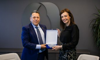 H CrediaBank στηρίζει το έργο του ΕΚΑΒ
