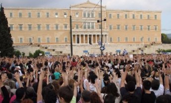 Έξω οι κλέφτες! Οι ασφαλιστές κουβαλάνε όνειρα που μαζεύουν στους δρόμους!