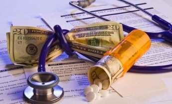 Δεν αποδέχονται οι ιατροί τα προγράμματα Medicare και τις ασφαλιστικές καλύψεις