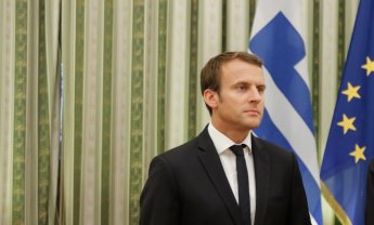 Ο Μακρόν και οι γαλλικές ασφαλιστικές στην Ελλάδα