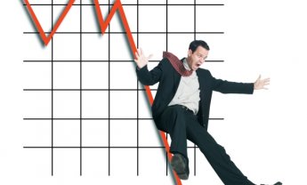 Έλλειμμα, απειλές και απουσία μεταρρυθμίσεων έριξαν το ΧΑ