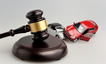 Καλύπτει η Νομική Προστασία δαπάνες για «Ποινική Υπεράσπιση» μέσα από τα συμβόλαια οχημάτων των εταιρειών;