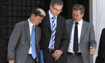 Ξετινάζουν την τρόικα οι αναλυτές της Αlpha Βank 