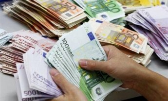 Χρωστούν 900 εκατ. ευρώ οι διαμεσολαβούντες