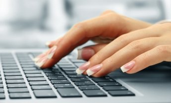 ΟΑΕΕ: Εφαρμογή ηλεκτρονικής αίτησης για τις διοικητικές διαδικασίες