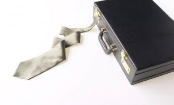 Πότε και πώς γίνεται διαγραφή διαμεσολαβητή από επαγγελματικό επιμελητήριο;