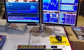 Απομακρύνεται ο κίνδυνος άμεσης χρεοκοπίας της Ελλάδας