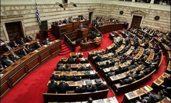 Αναστέλλεται η πώληση κόκκινων δανείων. Υπερψηφίστηκε η τροπολογία