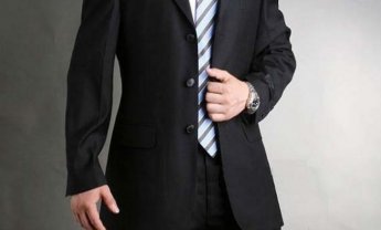 Ο ‘Ασφαλιστάκος’ θα νικήσει τα ‘μεταξωτά Aρμάνια’...